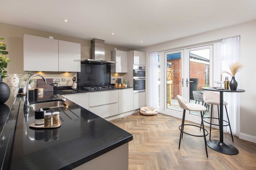 Property photo 3 of 10 Avondale Kitchen