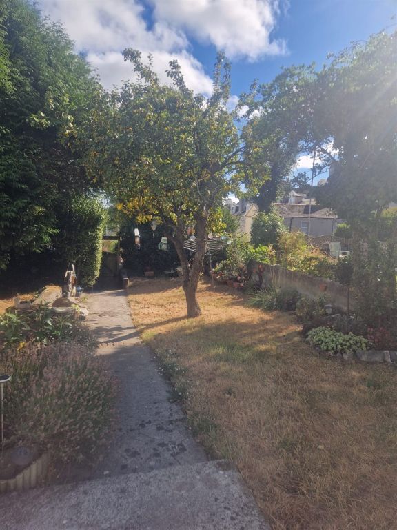 Property photo 2 of 7