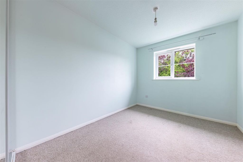 Property photo 3 of 9 Ba.Jpg