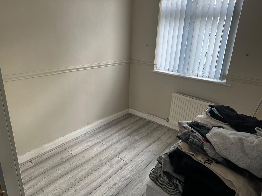 Property photo 3 of 8 Image 3