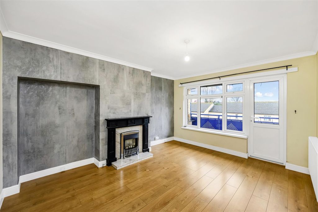 Property photo 1 of 20 29 Cherrydown Avenue-17.Jpg