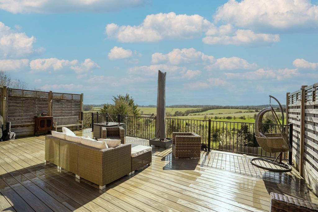 Property photo 3 of 11 Dsc04719-003B810d...