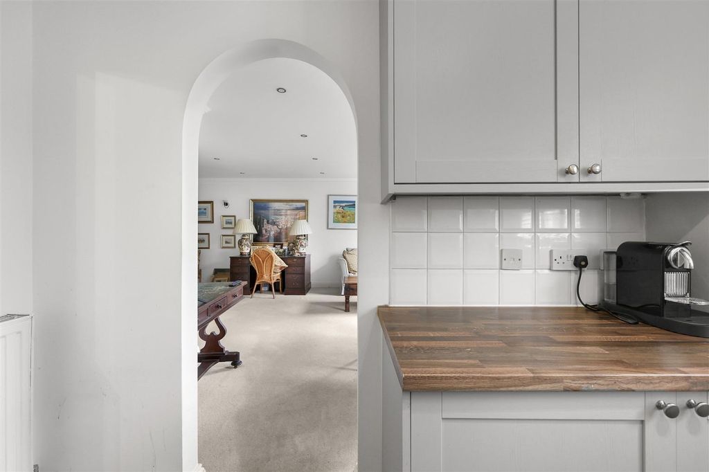 Additional image 16 of 2 bed flat for saleBower Hill, Epping CM16