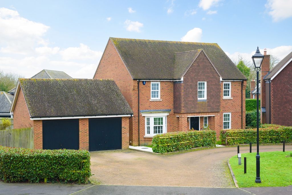 Property photo 1 of 28 2415754