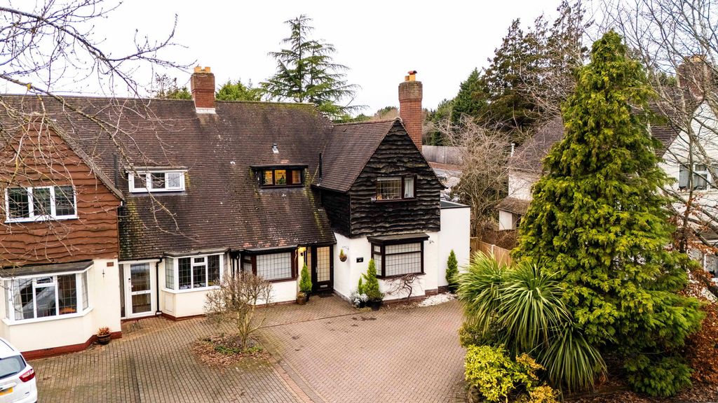 Property photo 1 of 32