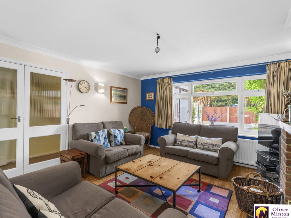 Property photo 3 of 32