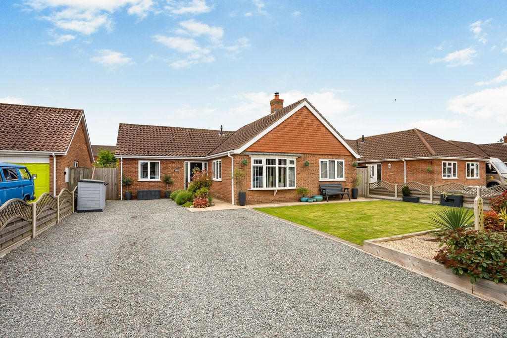 Property photo 1 of 27