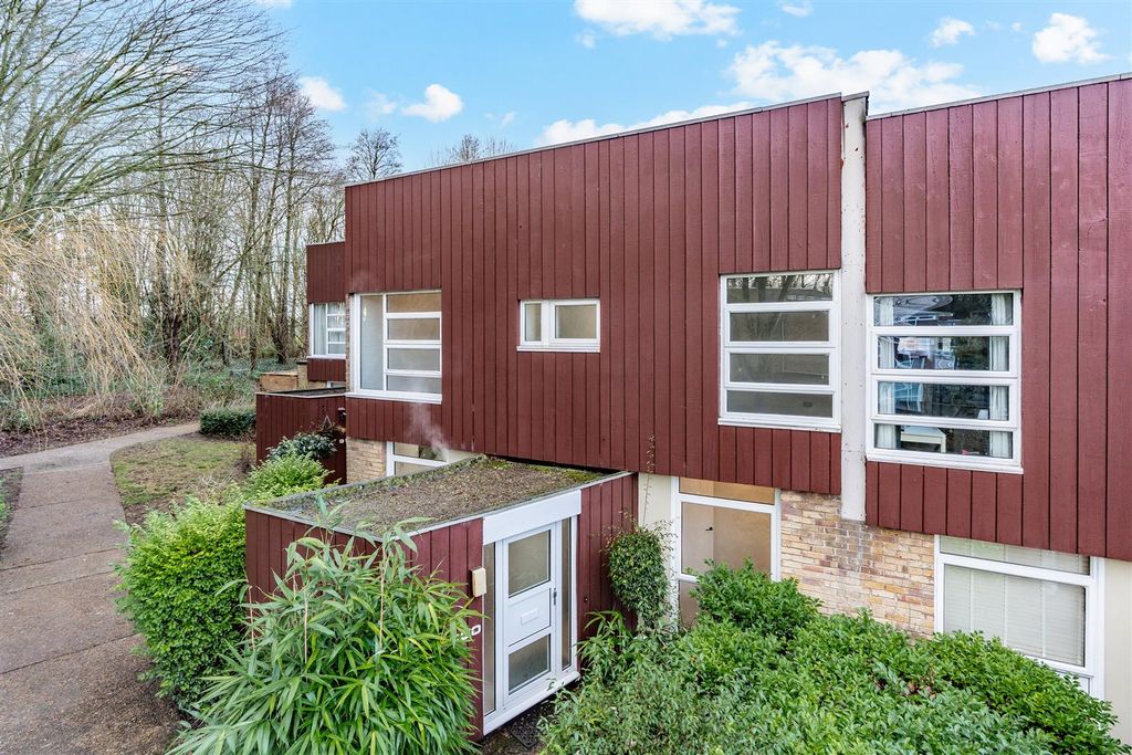 Property photo 1 of 19 Front