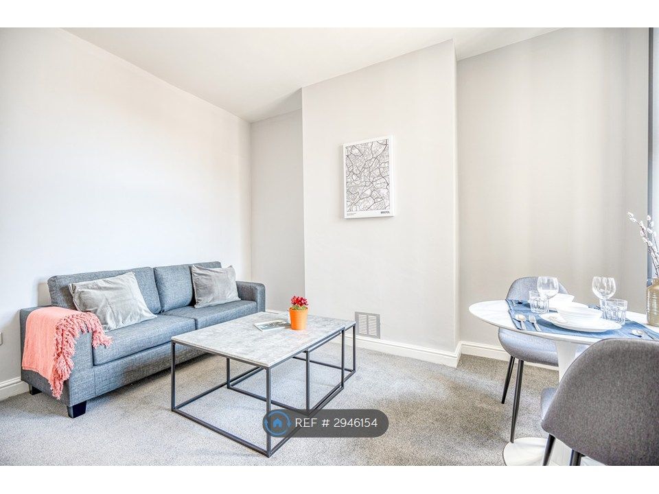 Property photo 1 of 27