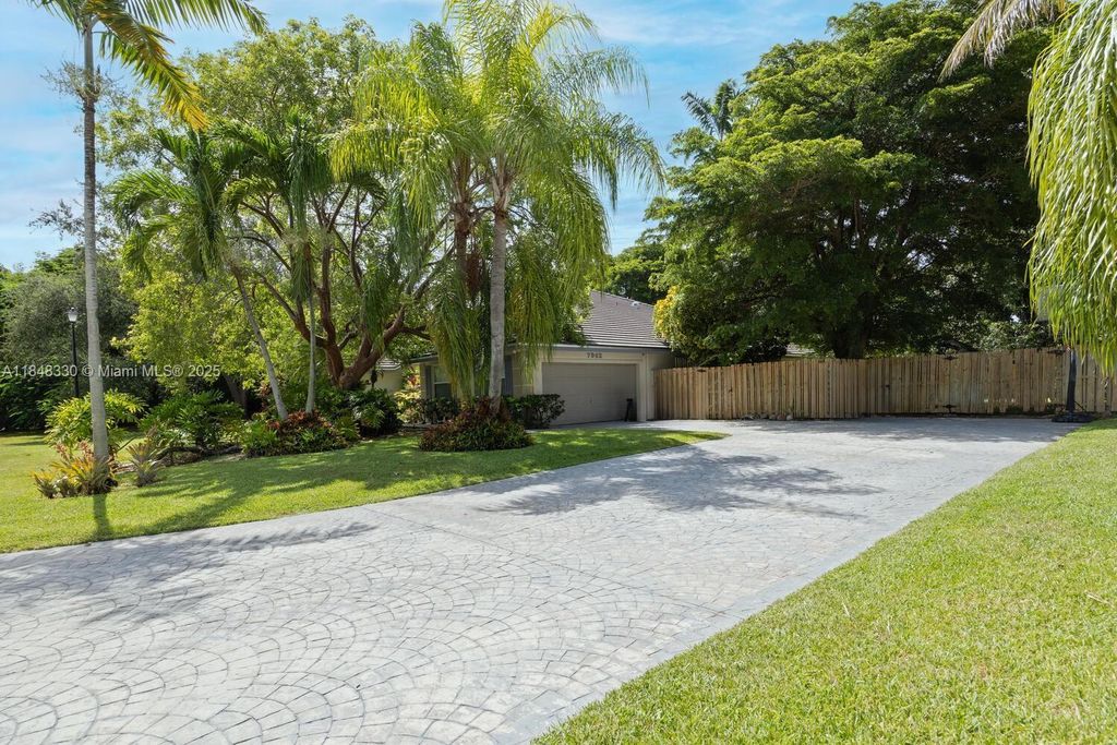 Property photo 2 of 6 <Alttext/>