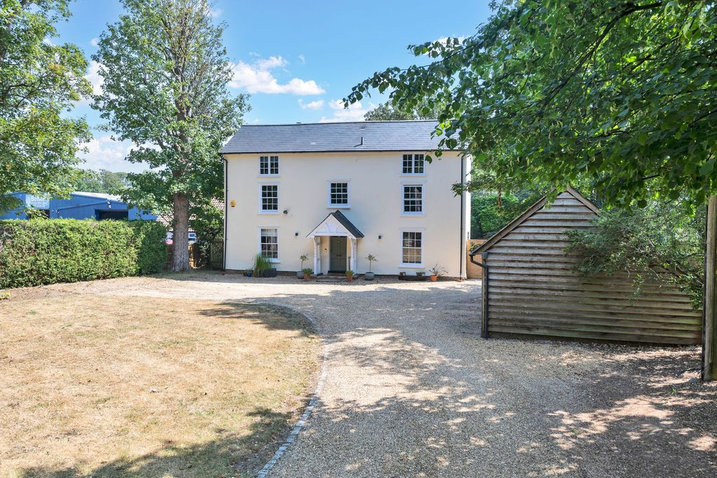 Property photo 1 of 23