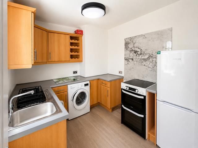 Property photo 3 of 4 Kitchen