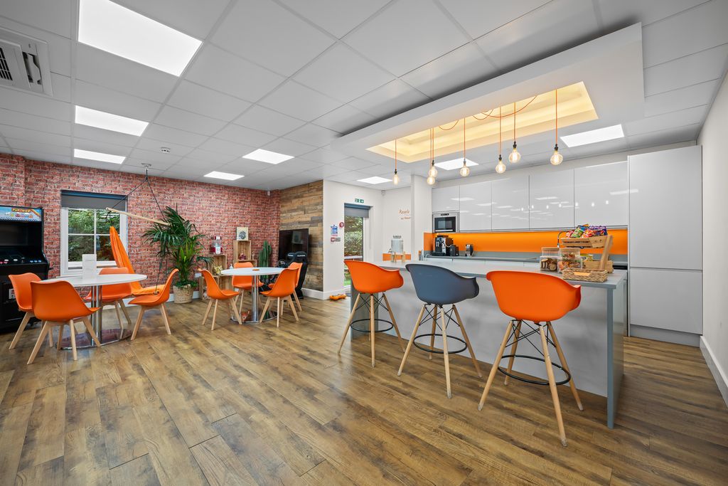 Property photo 2 of 8 Internal 