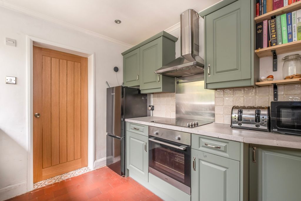 Property photo 2 of 14