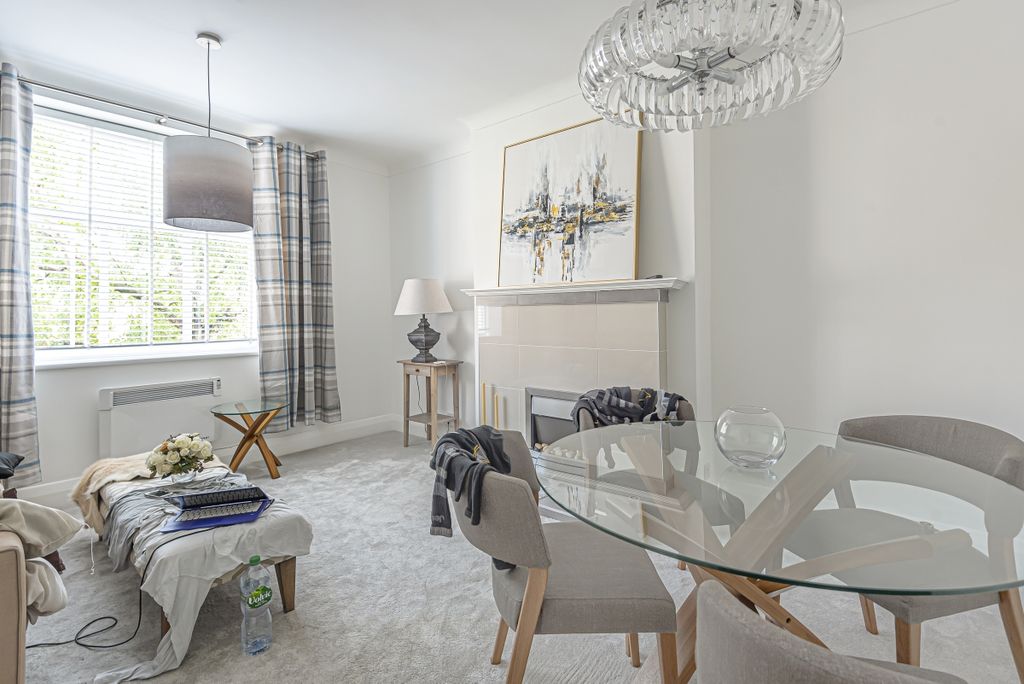 Property photo 3 of 13 Norbiton Hall (2)