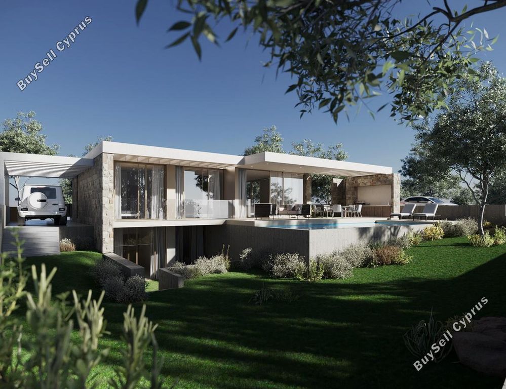 Property photo 2 of 13