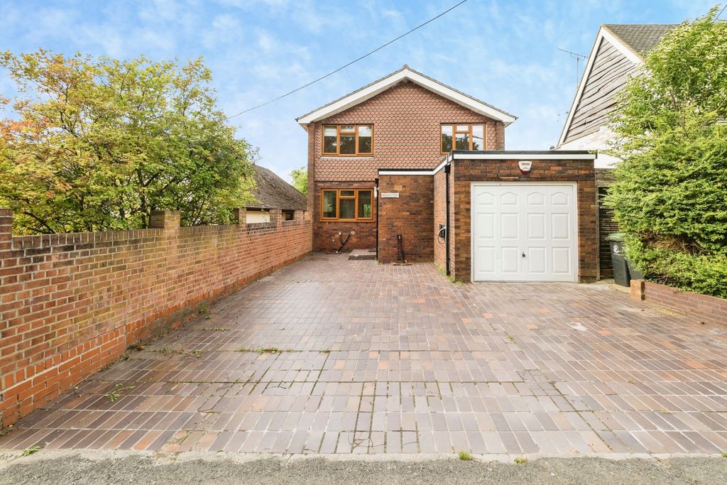 Property photo 1 of 18 Pbox-Img.Jpg