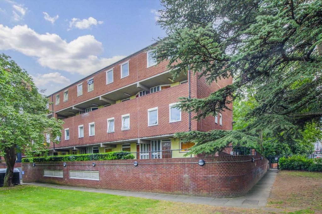 Property photo 1 of 12