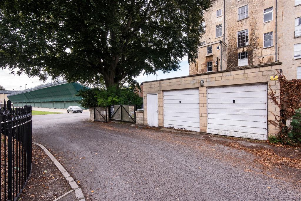 Property photo 1 of 3 7 Johnstone Street, Bath - Garage-1.Jpg