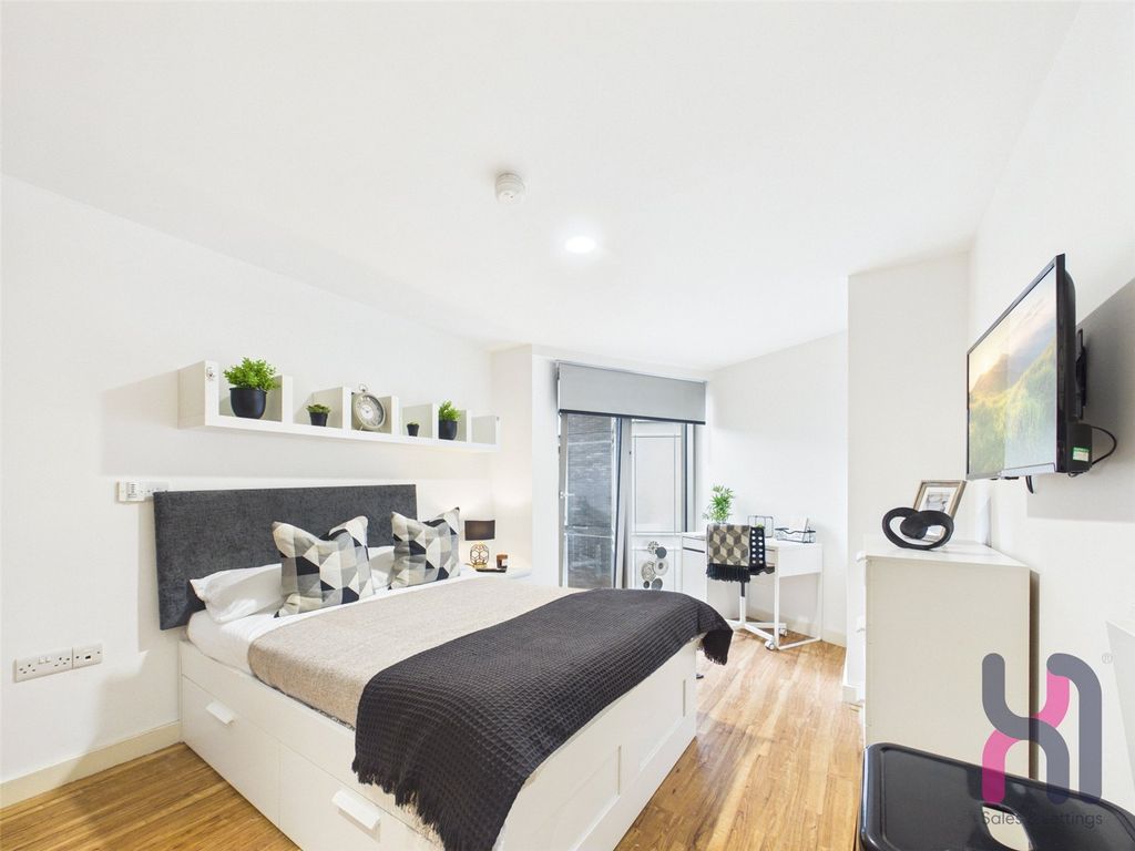 Property photo 1 of 8 Picture No. 11