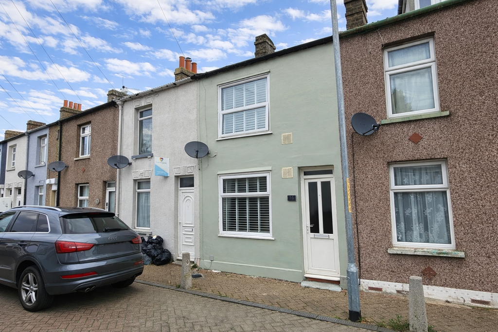 Property photo 1 of 8