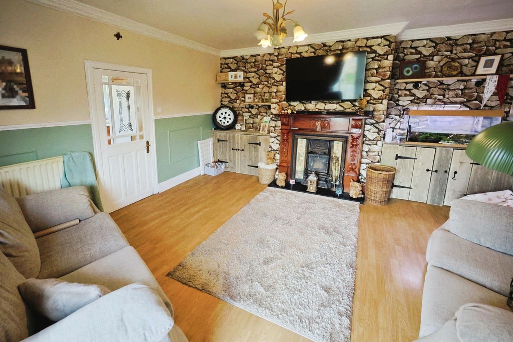 Property photo 3 of 14 Pbox-Img.Jpg