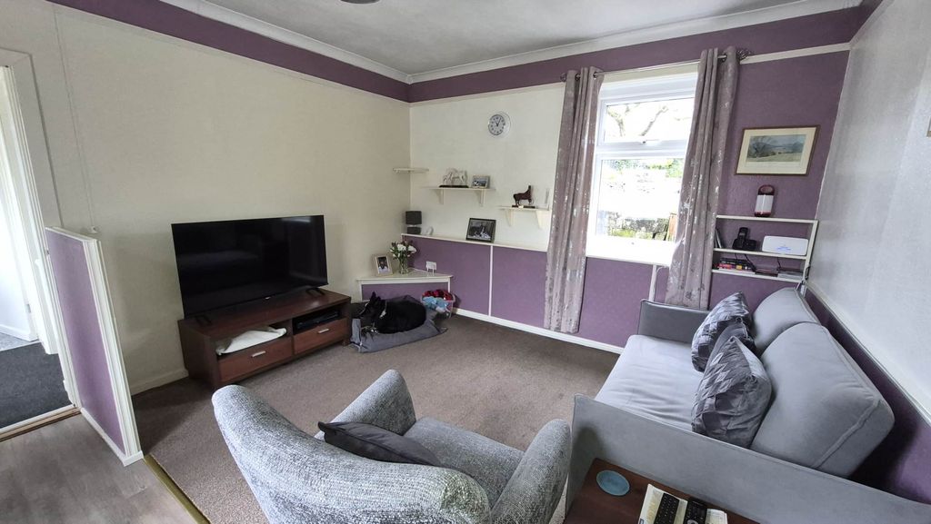 Property photo 3 of 24