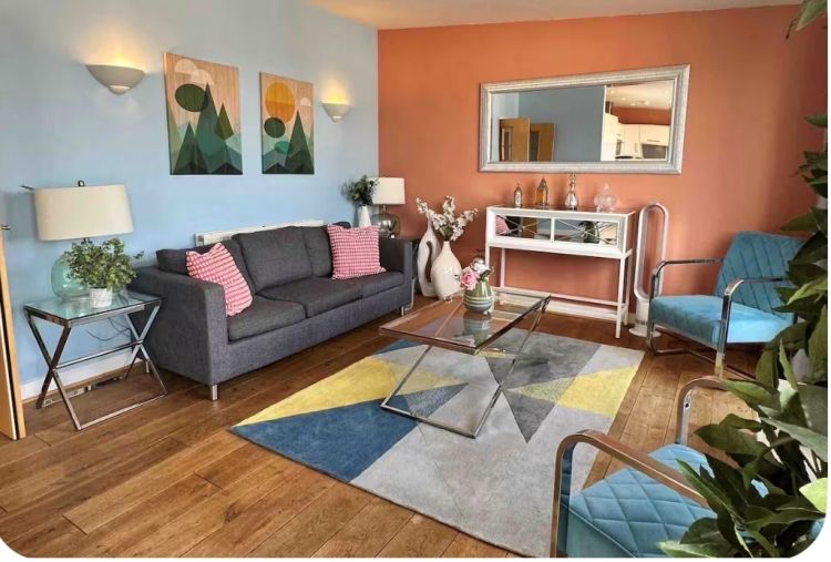 Property photo 3 of 9 2