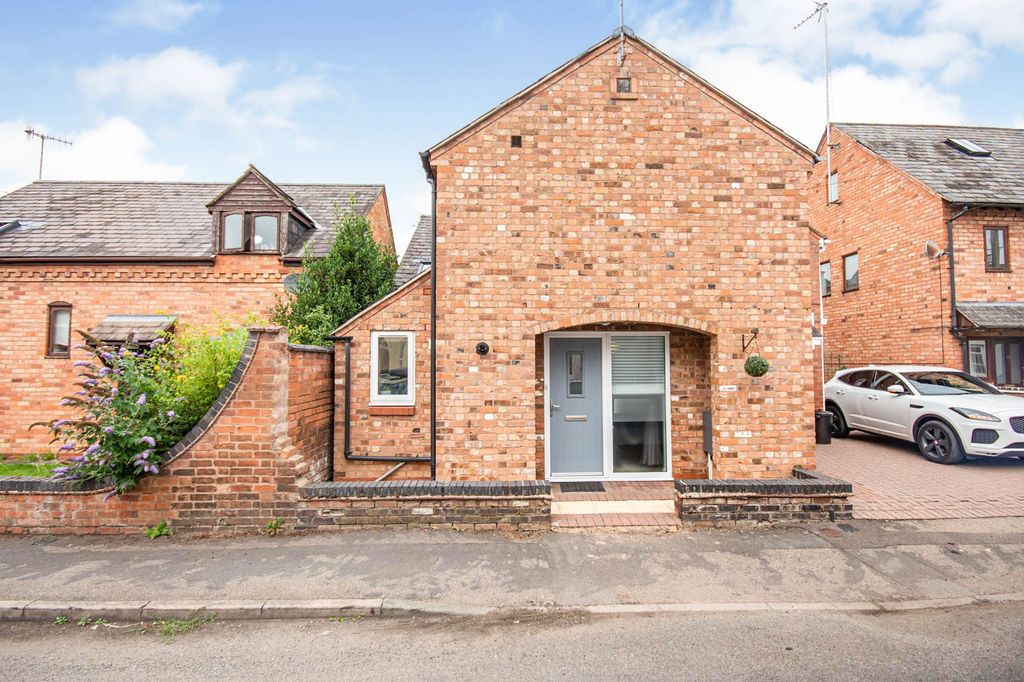 Property photo 1 of 13