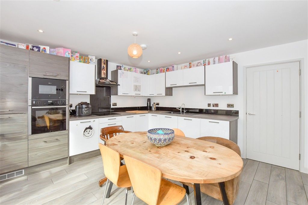 Property photo 2 of 9 Kitchen/Diner