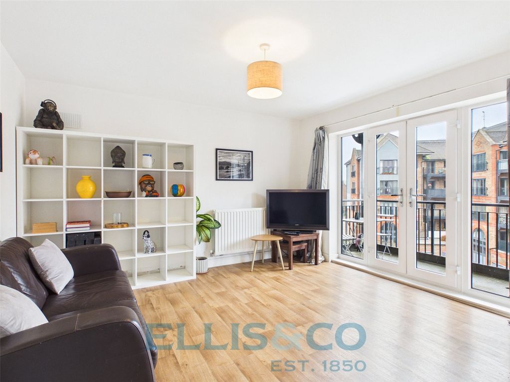 Property photo 3 of 11 Picture No. 04