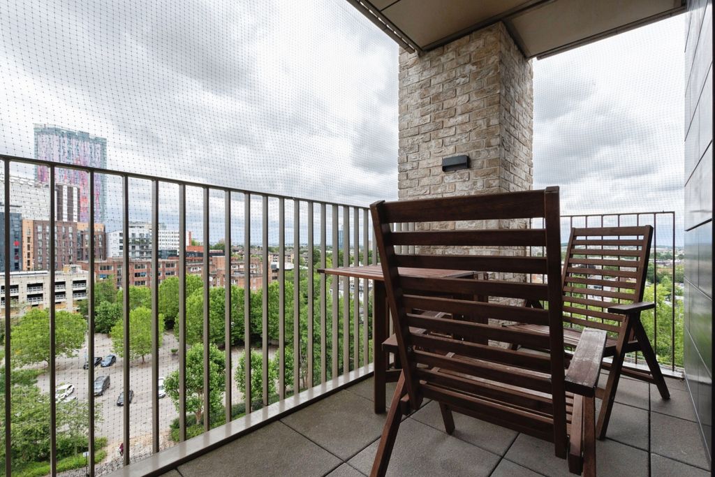 Property photo 3 of 20 Balcony