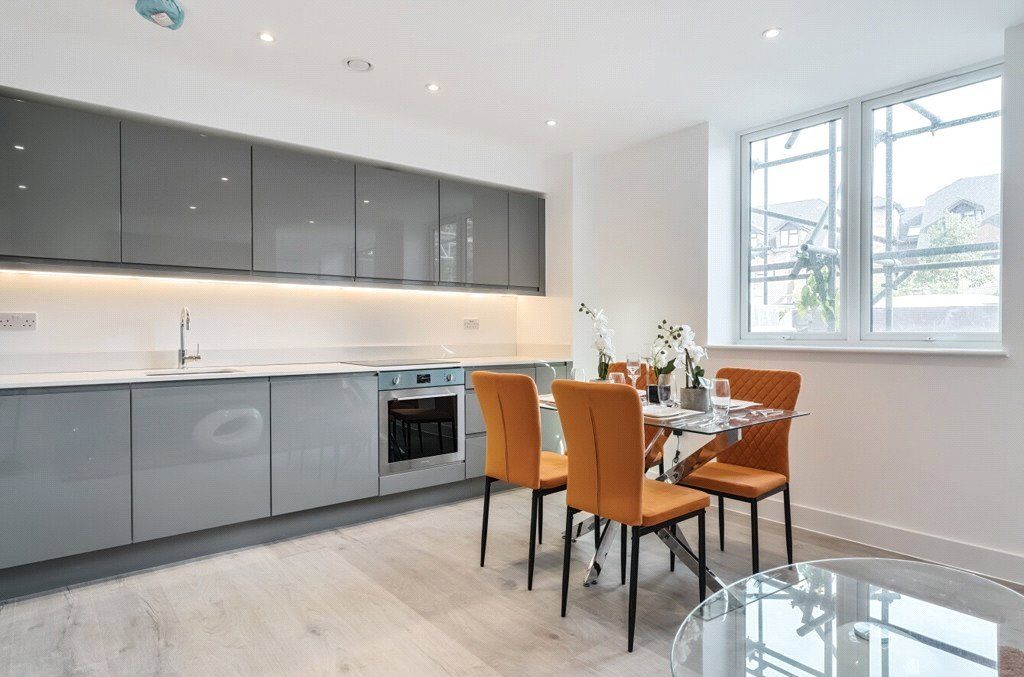 Property photo 3 of 8