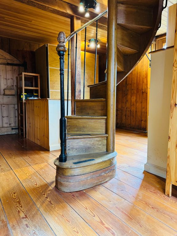 Property photo 3 of 26