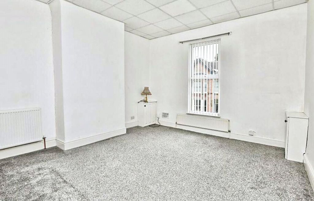 Property photo 2 of 6 Picture No. 05