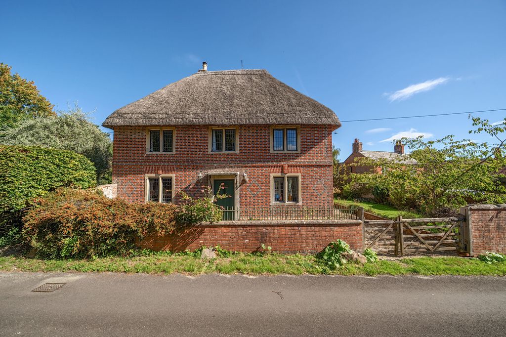 Property photo 1 of 20