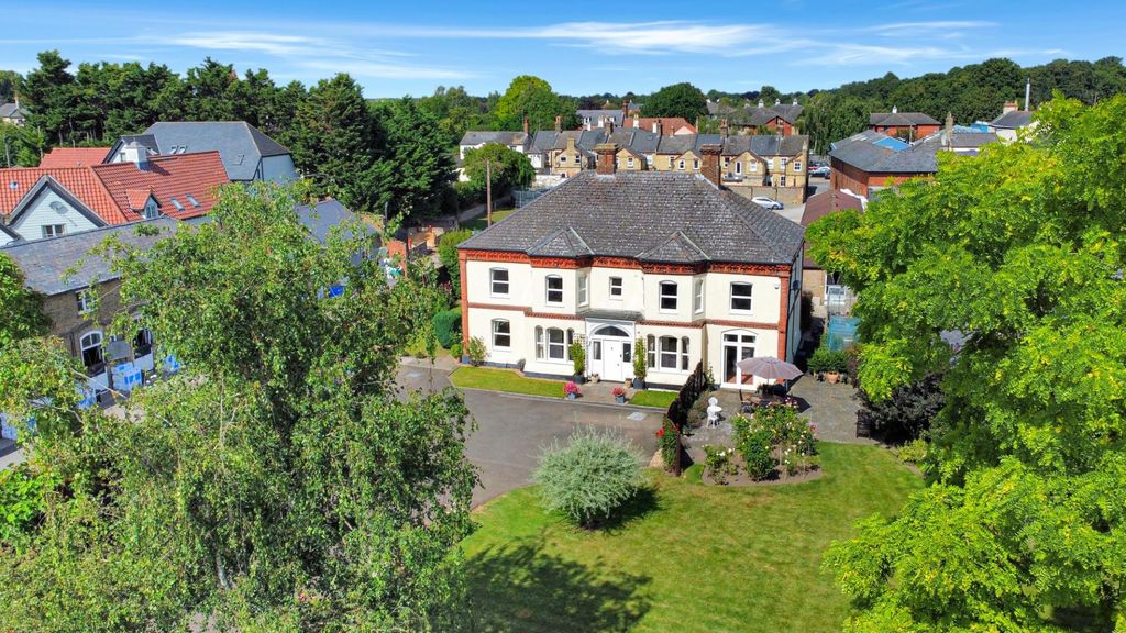 Additional image 30 of 5 bed detached house for saleSt. Marys Square, Newmarket CB8