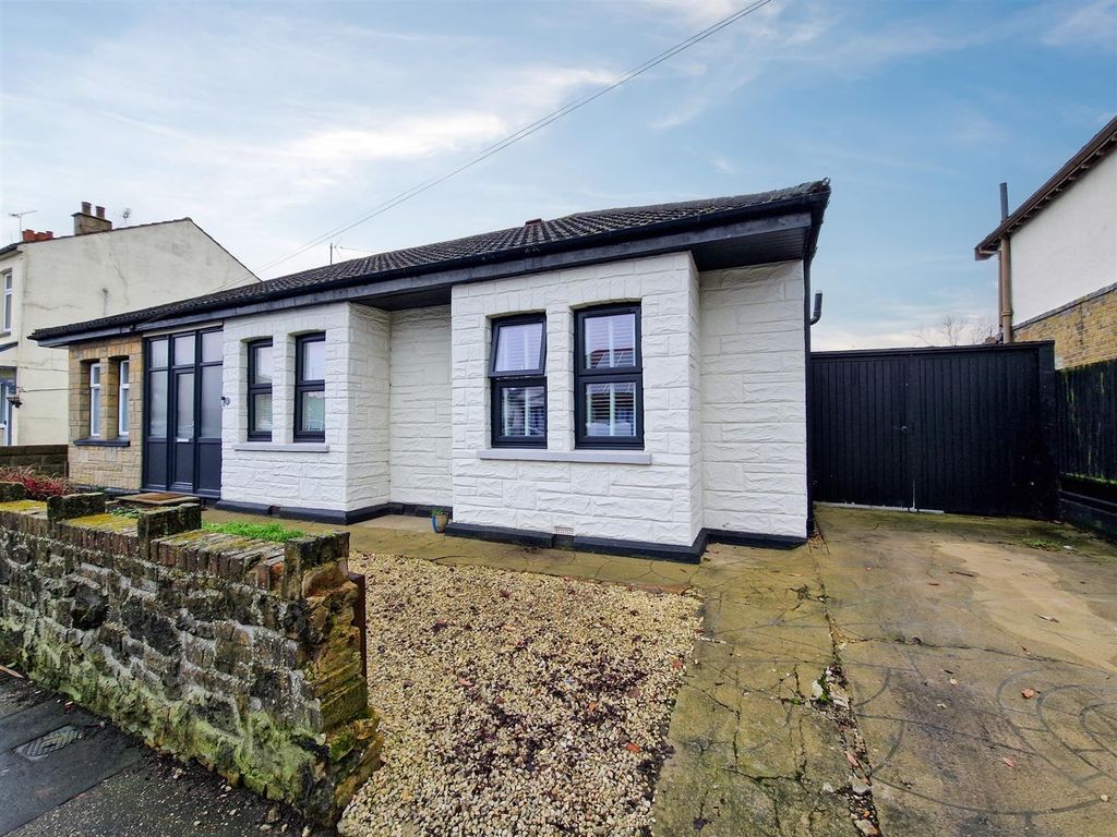 Property photo 1 of 16 Front
