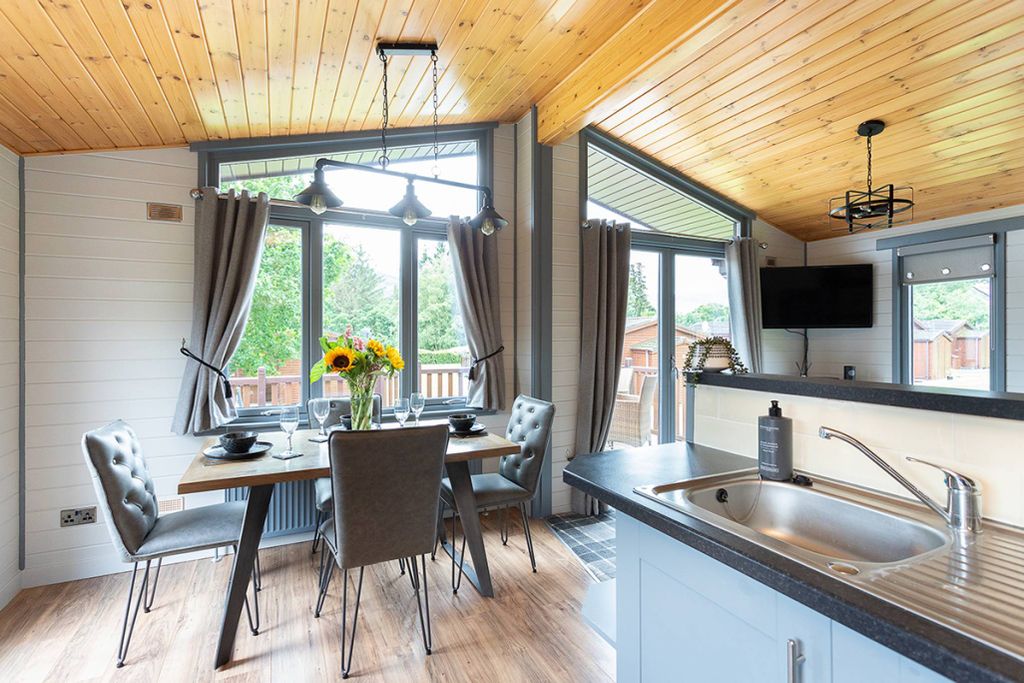 Additional image 9 of 2 bed lodge for salePitch : Tmtm01004, Aberfeldy PH15