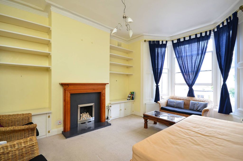 Property photo 2 of 5