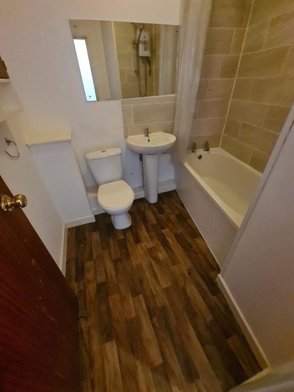 Property photo 3 of 3
