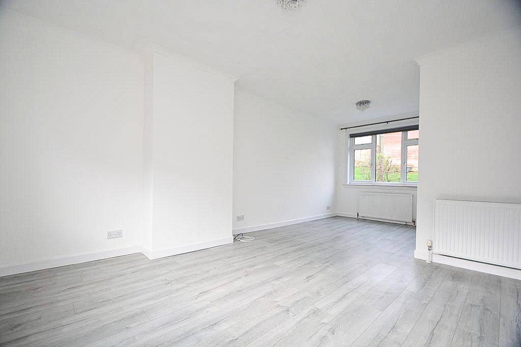 Property photo 2 of 20 4504433