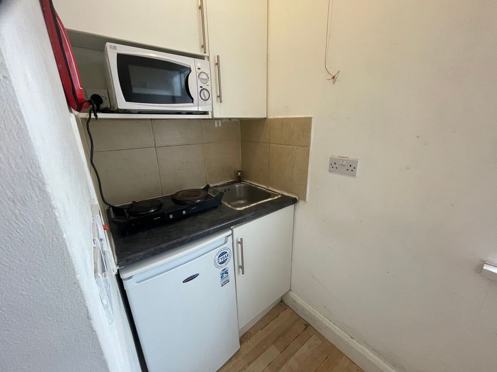 Property photo 3 of 3