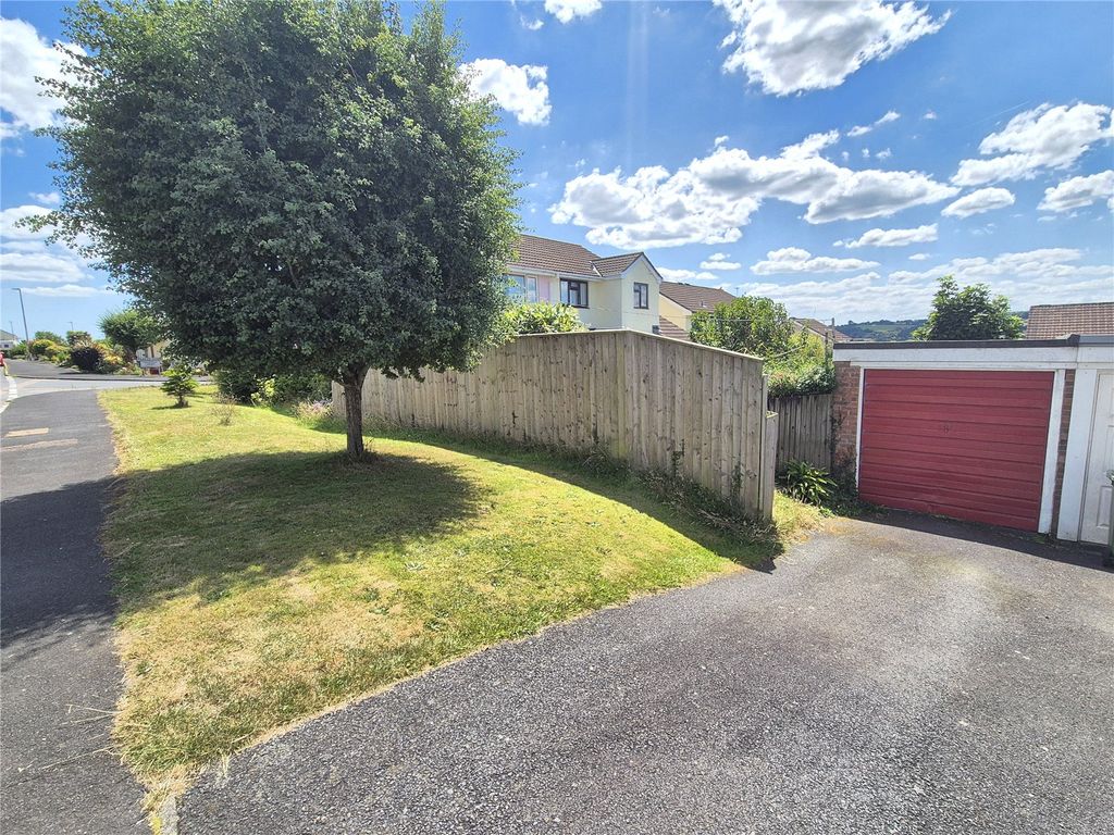 Property photo 2 of 17 Picture No. 36