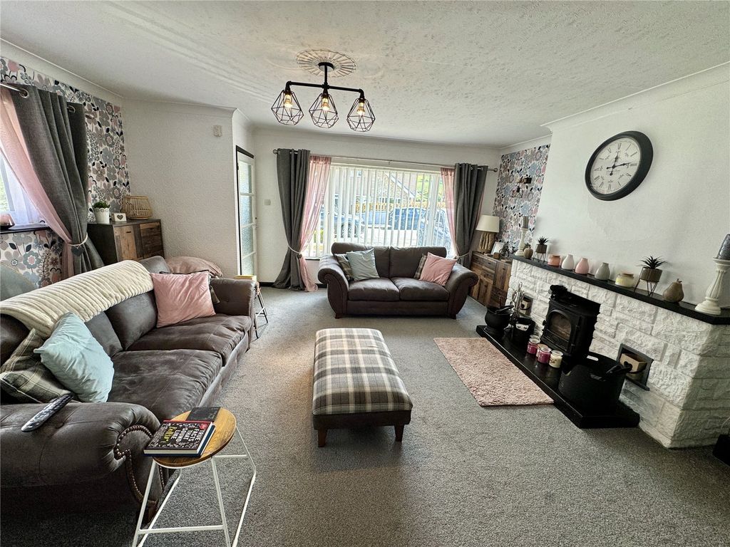 Property photo 3 of 9 Picture No. 06