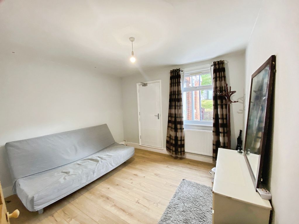 Property photo 3 of 12 Pbox-Img.Jpg
