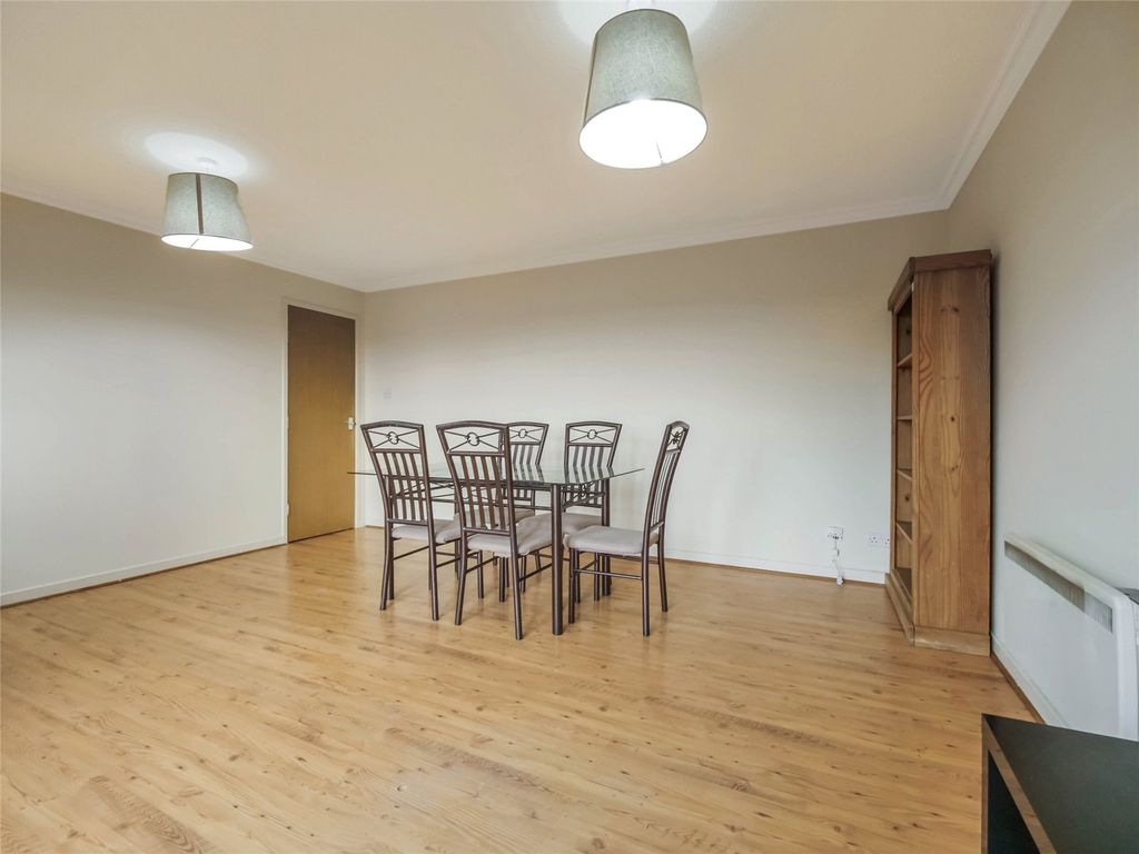 Property photo 3 of 14 Living Room