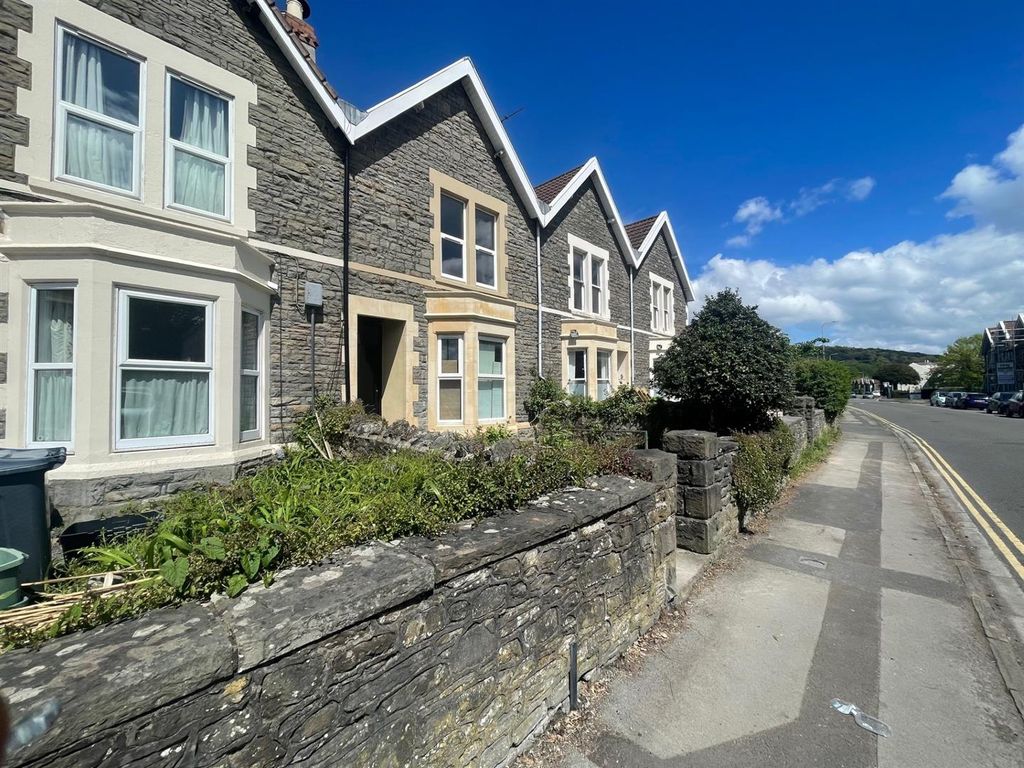 Property photo 1 of 10 External