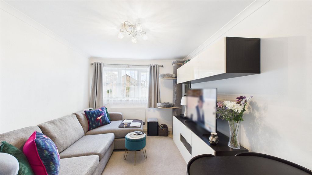 Property photo 2 of 8 Picture 2