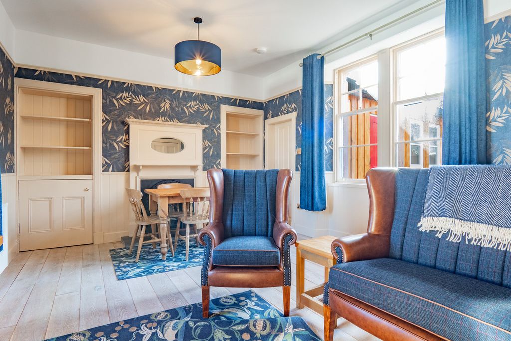 Property photo 2 of 24